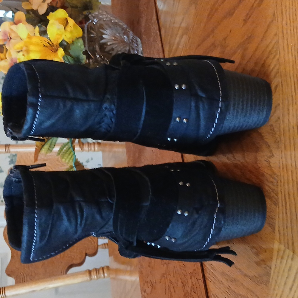 Jellypop Black Vegan Leather Fringe Boots - Picture 4 of 8